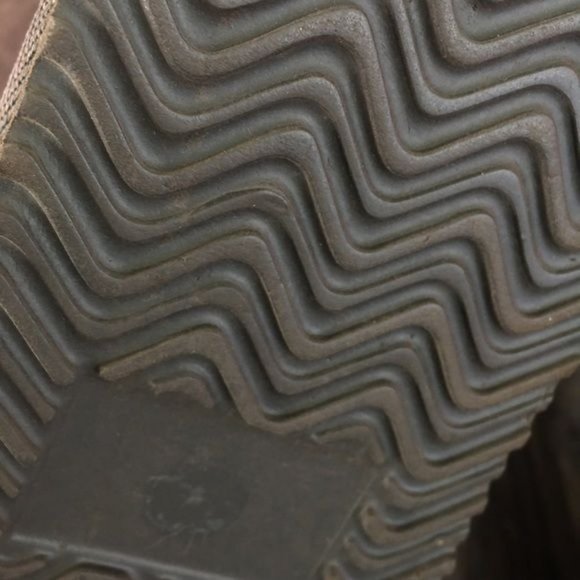 Cozie Steps Chocolate Brown Sheepskin Short Boots 8 - Picture 7 of 9